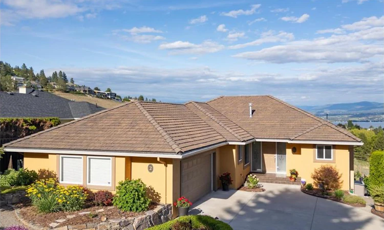 2-3333 Chancellor Place