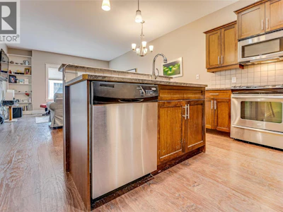 104-3606 25 Avenue - 5