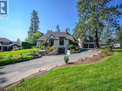 2202 26 Street - 3