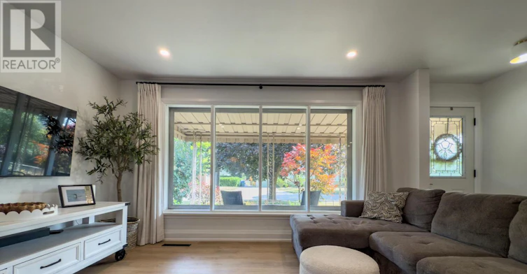 UPPER-10 Western Avenue, Guelph, ON, N1H 6A6 - 12