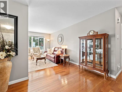 2934 Juniper Crescent - 5