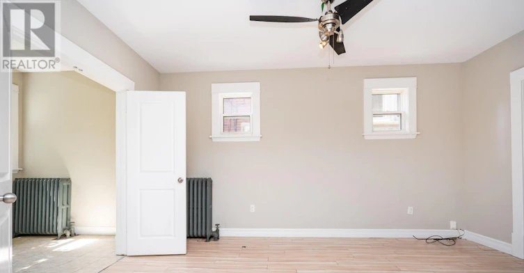MAIN-25 Spadina Avenue, Hamilton, ON, L8M 2W8 - 13