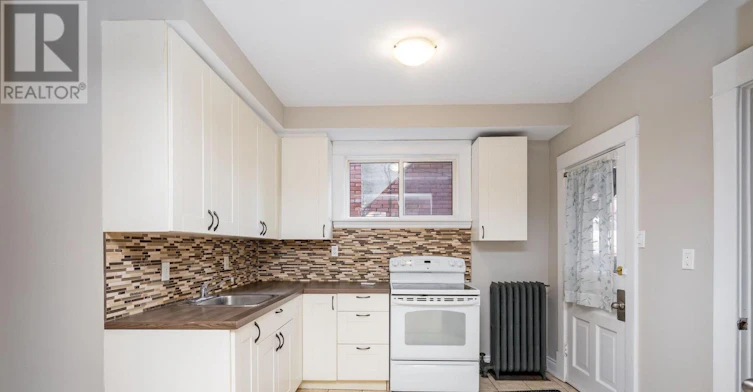 MAIN-25 Spadina Avenue, Hamilton, ON, L8M 2W8 - 5