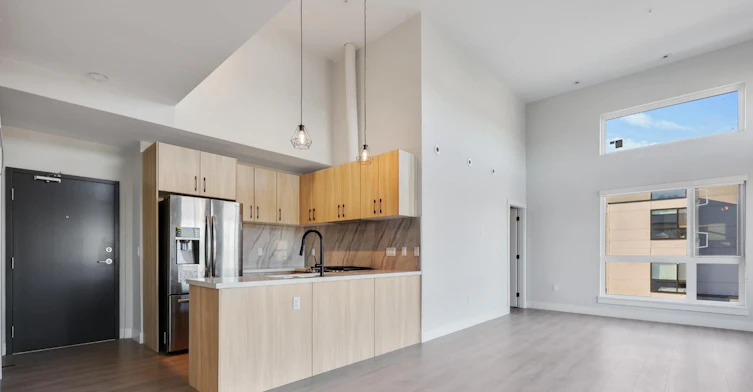 302-14858 60 Avenue, Surrey, BC, V3S 0B5