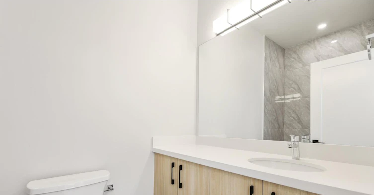 304-14858 60 Avenue, Surrey, BC, V3S 0B5 - 11