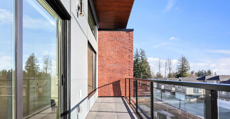 304-14858 60 Avenue, Surrey, BC, V3S 0B5 - 14