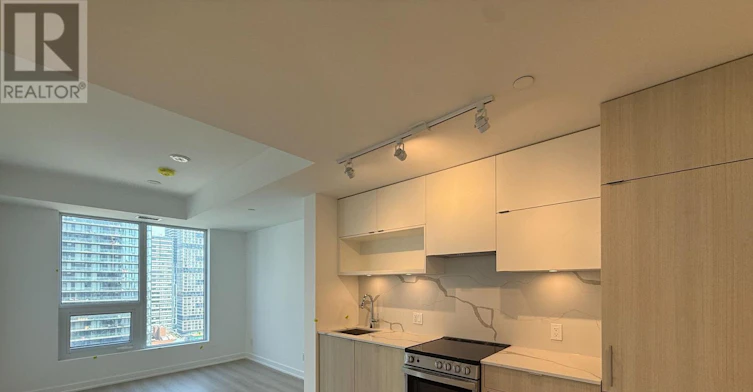 2711-100 Queen Street E, Toronto, ON, M5C 0B5 - 2