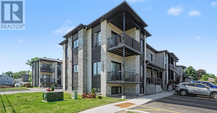 101-1099 Notre Dame Street, Russell, ON, K0A 1W0