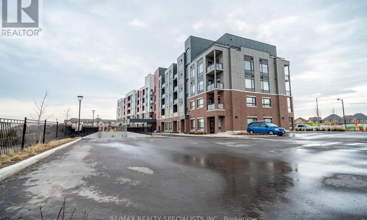 112-3265 Carding Mill Trail