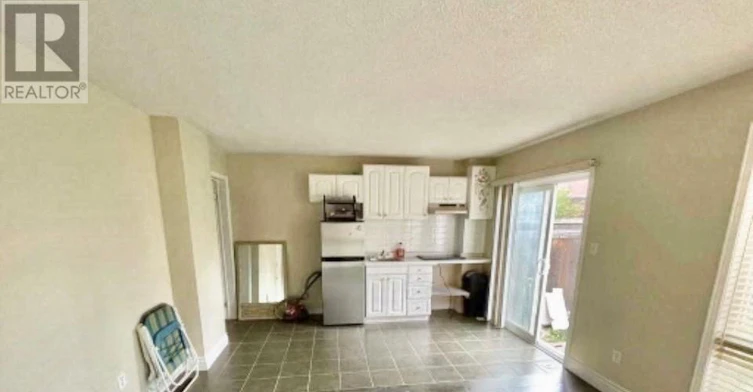 LOWER-11 Etienne Street, Toronto, ON, M1L 0A2 - 6