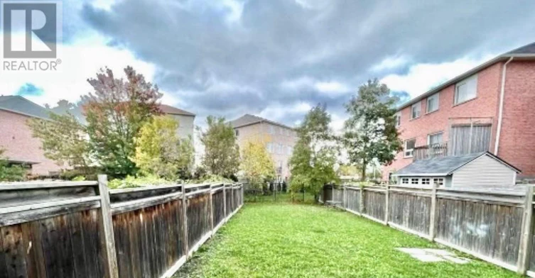 LOWER-11 Etienne Street, Toronto, ON, M1L 0A2 - 8