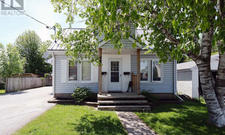 44 Ponton Street