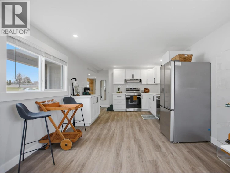 3P-3 Pluto Drive, Kamloops, BC, V2B 1A6 - 13