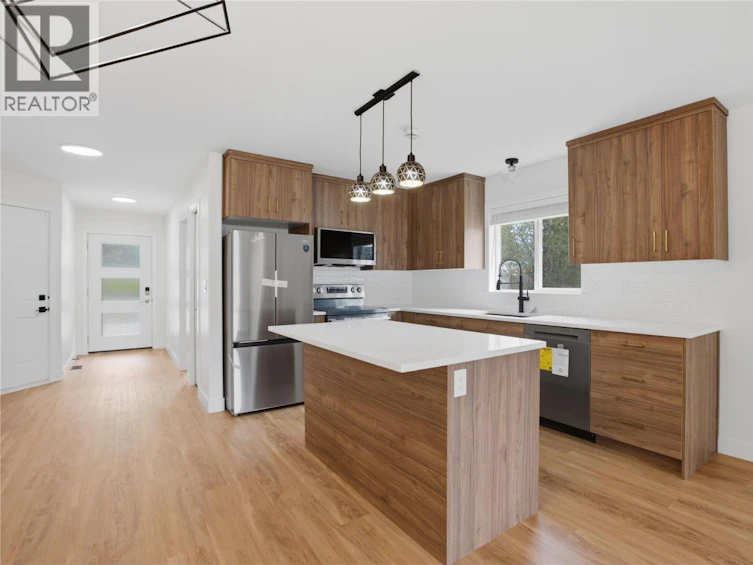 1-1940 Hillside Drive, Kamloops, BC, V2E 2T3 - 8