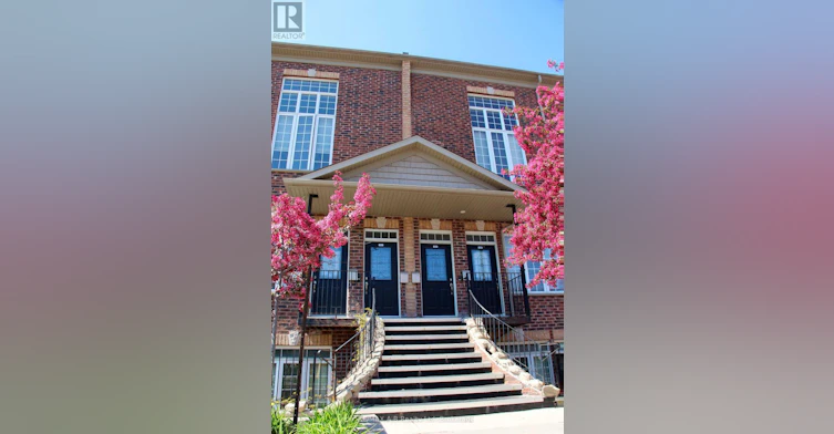 204-555 King Street E, Kitchener, ON, N2G 2L9