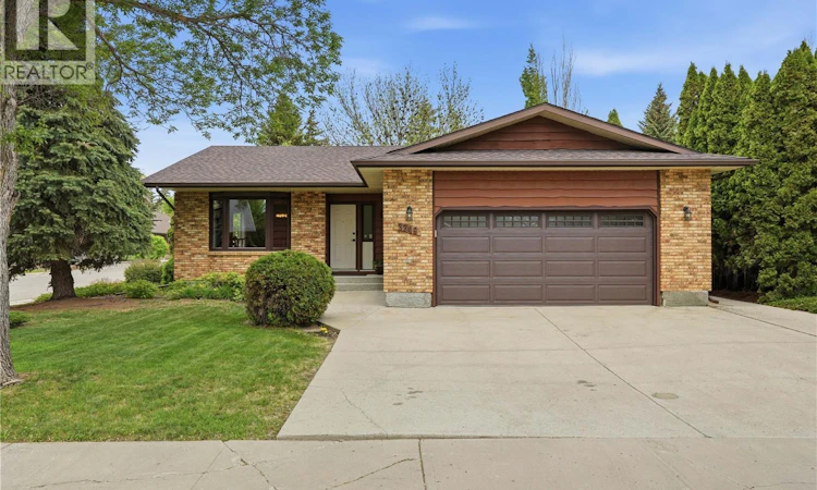 3249 Mountbatten Crescent