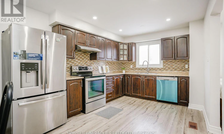 15 Heatherside Court