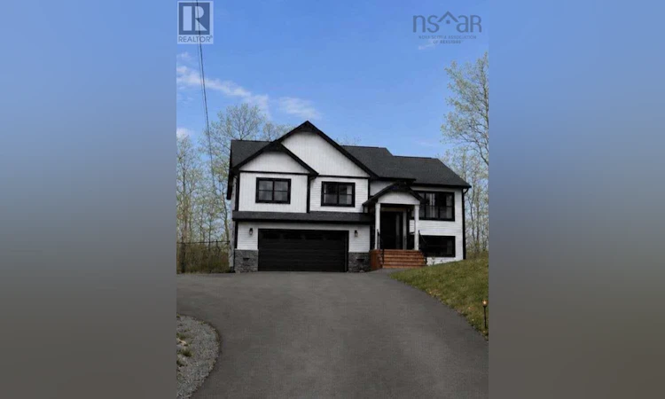 35 Hummingbird Lane