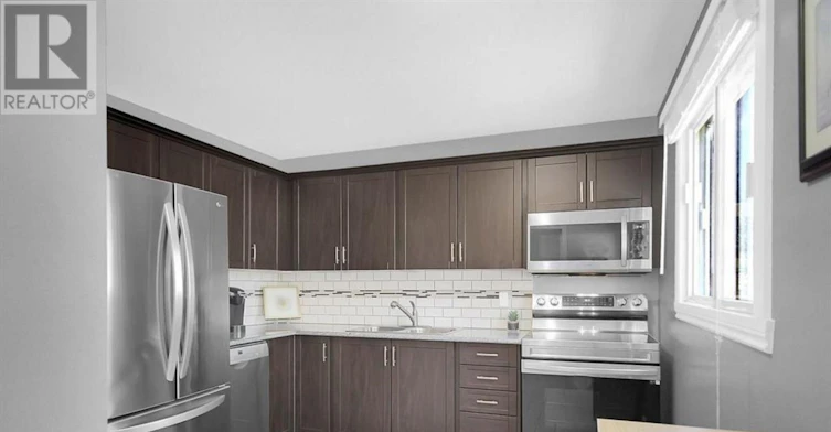 122-204 Cattail Way, Ottawa, ON, K1E 2C6 - 2