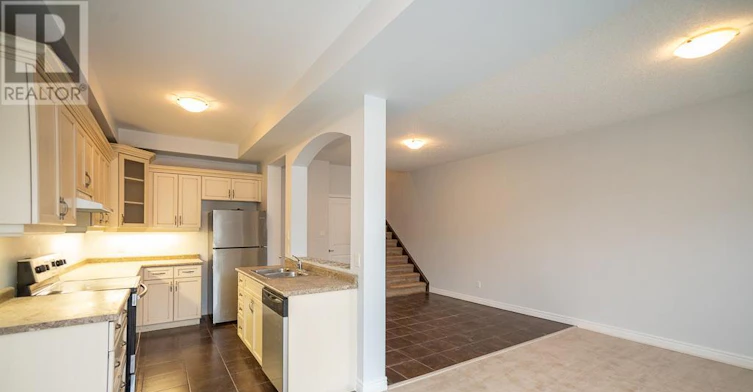 UPPER LEVEL-98 Highgate Drive, Hamilton, ON, L8J 2W9 - 2