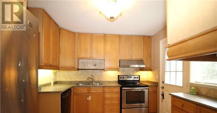 306 Osiris Drive, Richmond Hill, ON, L4C 2P5 - 6