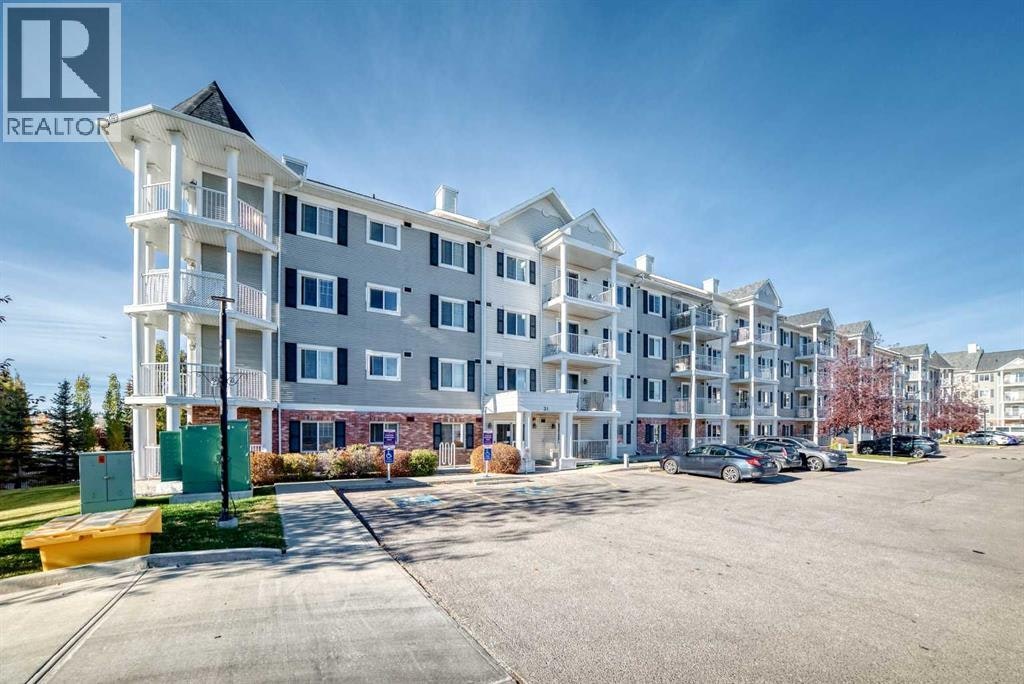 4404-31 Country Village Manor NE, Calgary, AB, T3K 0T3