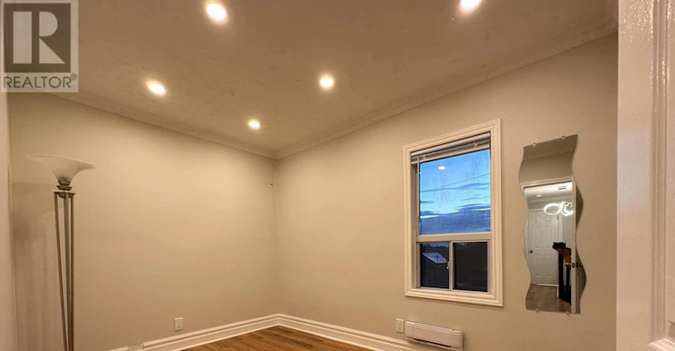 UPPER-151 Dynevor Road, Toronto, ON, M6E 3X5 - 8