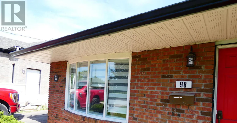 1-98 Barton Street, Milton, ON, L9T 1C9 - 2