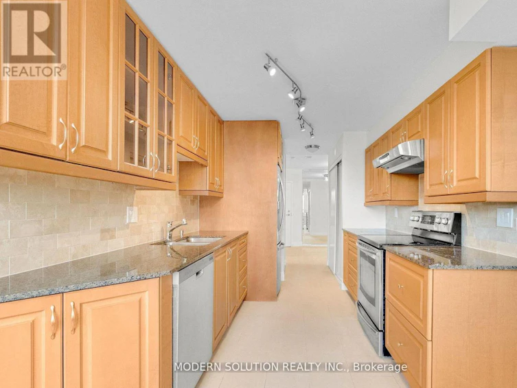 426-32 Clarissa Drive, Richmond Hill, ON, L4C 9R7 - 17