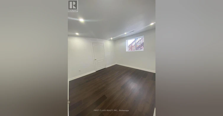 1716 Arborwood Drive, Oshawa, ON, L1K 0P1 - 4