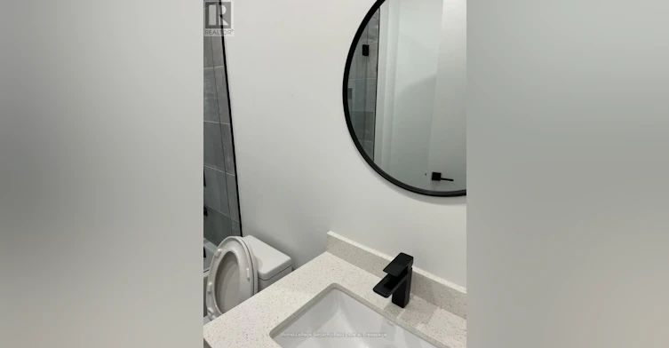 2-70 Chamberlain Avenue, Toronto, ON, M6E 4K1 - 10