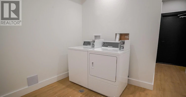 2-70 Chamberlain Avenue, Toronto, ON, M6E 4K1 - 23