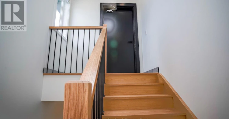 2-70 Chamberlain Avenue, Toronto, ON, M6E 4K1 - 22