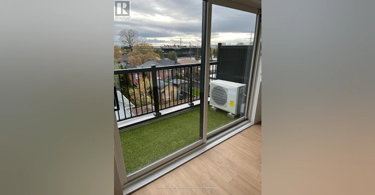 2-70 Chamberlain Avenue, Toronto, ON, M6E 4K1 - 18