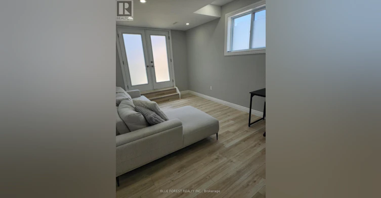 57-811 Sarnia Road, London, ON, N6H 0K3 - 4