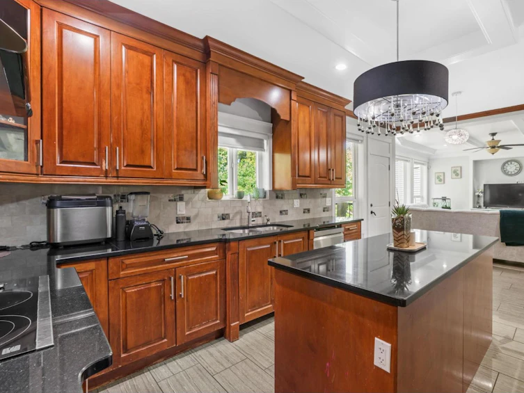 6287 148a Street, Surrey, BC, V3W 2W9 - 5