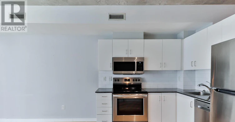 709-285 Mutual Street, Toronto, ON, M4Y 3C5 - 10