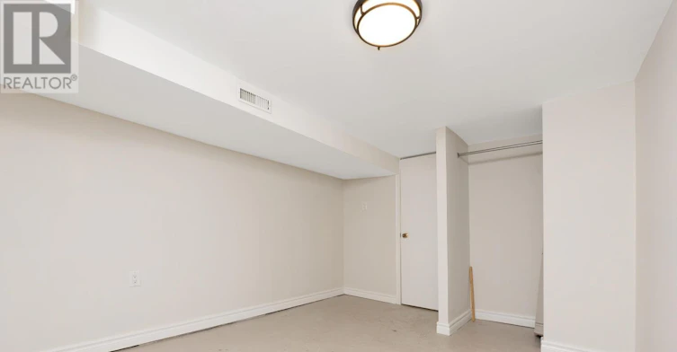 BSMT-16 Hallam Street, Toronto, ON, M6G 1W2 - 13