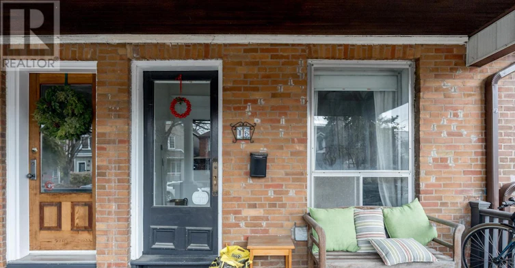 BSMT-16 Hallam Street, Toronto, ON, M6G 1W2 - 2