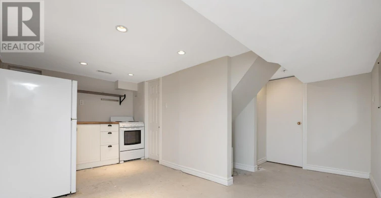 BSMT-16 Hallam Street, Toronto, ON, M6G 1W2 - 6