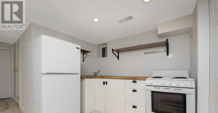 BSMT-16 Hallam Street, Toronto, ON, M6G 1W2 - 4