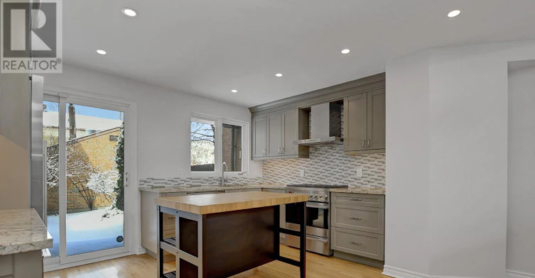261 Bruyere Street, Ottawa, ON, K1N 5E5 - 5