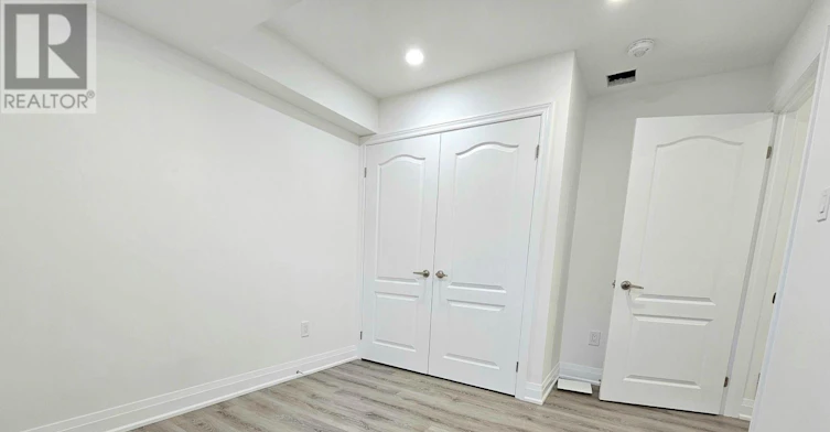 14 Arksey (Bsmnt Street, Whitby, ON, L1P 0G5 - 14