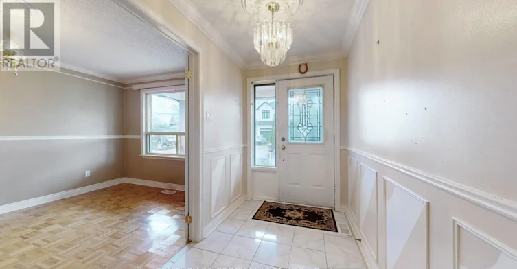 69 Twenty Fourth Street, Toronto, ON, M8V 3N7 - 3