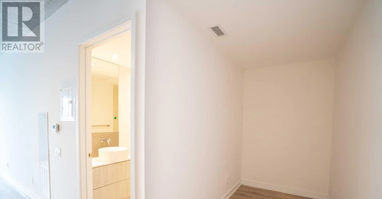 318-161 Roehampton Avenue, Toronto, ON, M4P 1P9 - 3