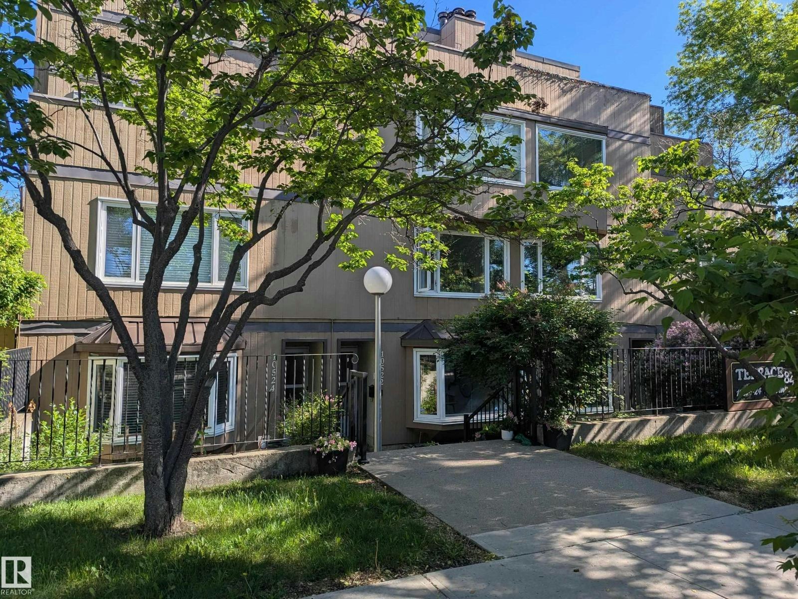 10524 84 Avenue NW, Edmonton, AB, T6E 2H4