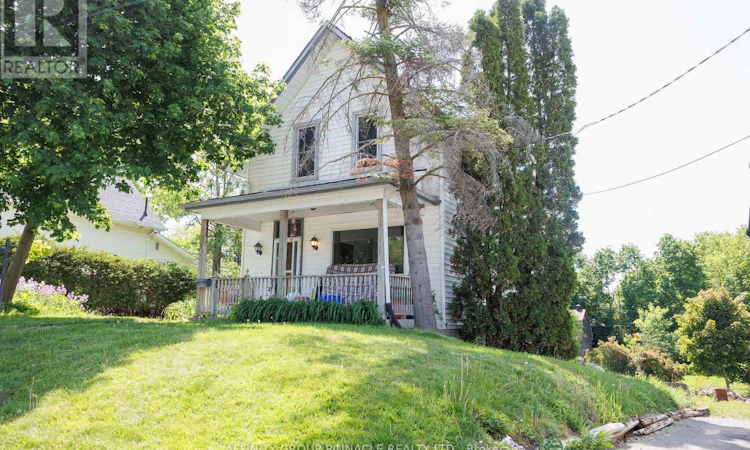 7 Colborne Street E