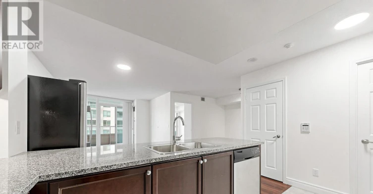 1012-19 Grand Trunk Crescent, Toronto, ON, M5J 3A3 - 14