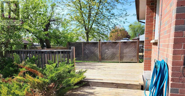 UPPER-214 Windsor Street, Oshawa, ON, L1H 6G3