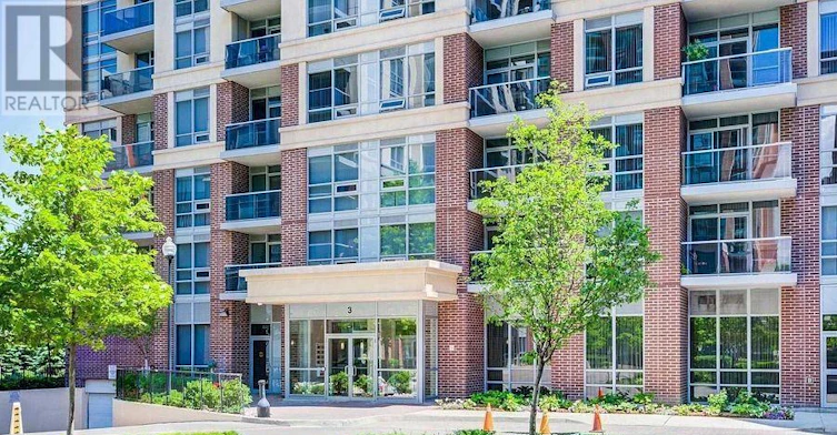 701-3 Michael Power Place, Toronto, ON, M9A 0A2 - 2